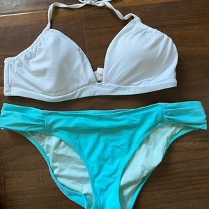 Victoria’s Secret bikini